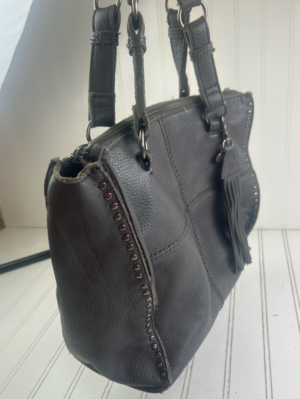 The Sak Vintage Y2K Gray Pebbled Leather Studded Boho Slouchy Shoulder Bag - Picture 10 of 14